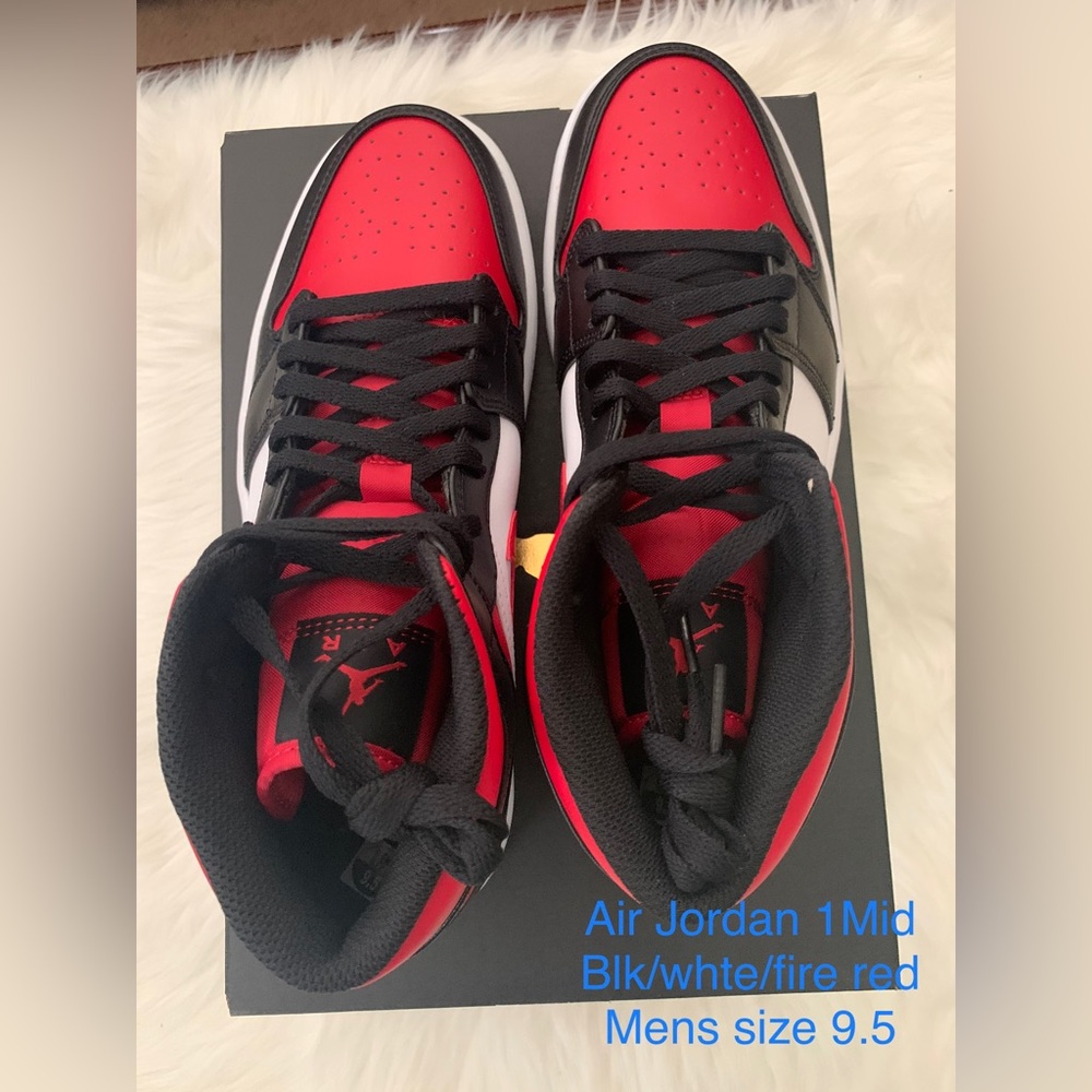 Air Jordan 1 mid